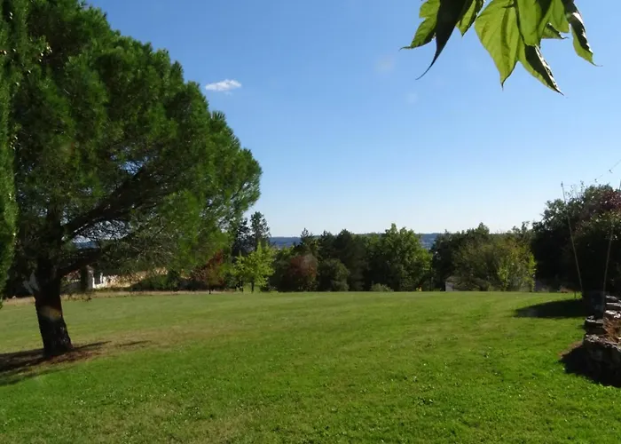 Bed & Breakfast Favau