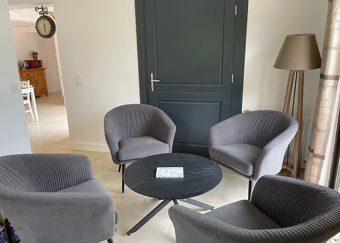 Favau Bed & Breakfast *